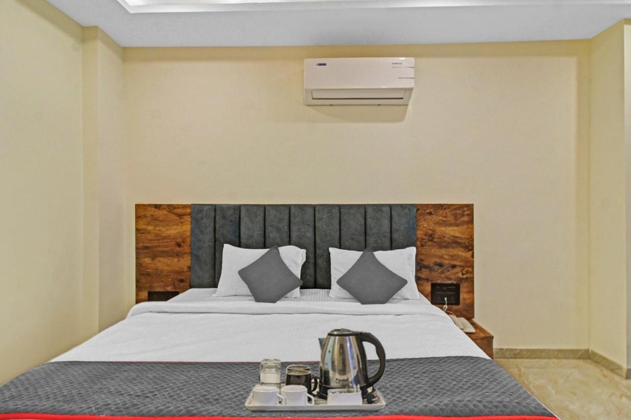 Townhouse Md Star Hotel นาคปุระ ภายนอก รูปภาพ