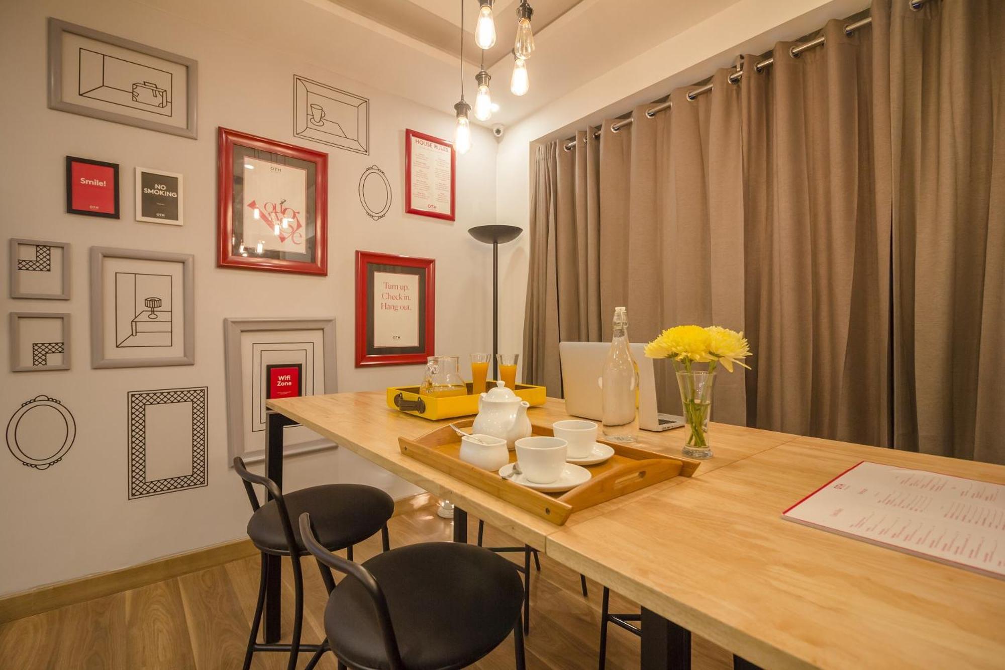 Townhouse Md Star Hotel นาคปุระ ภายนอก รูปภาพ